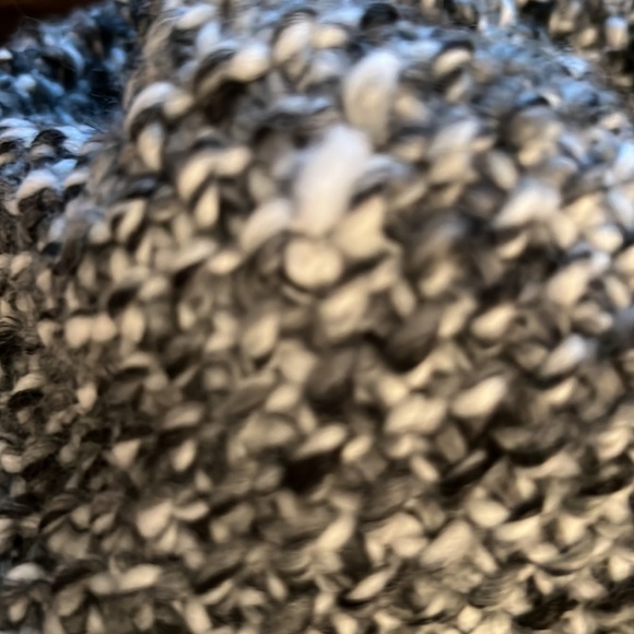 EXPRESS INFINITY SCARF - Picture 8 of 8